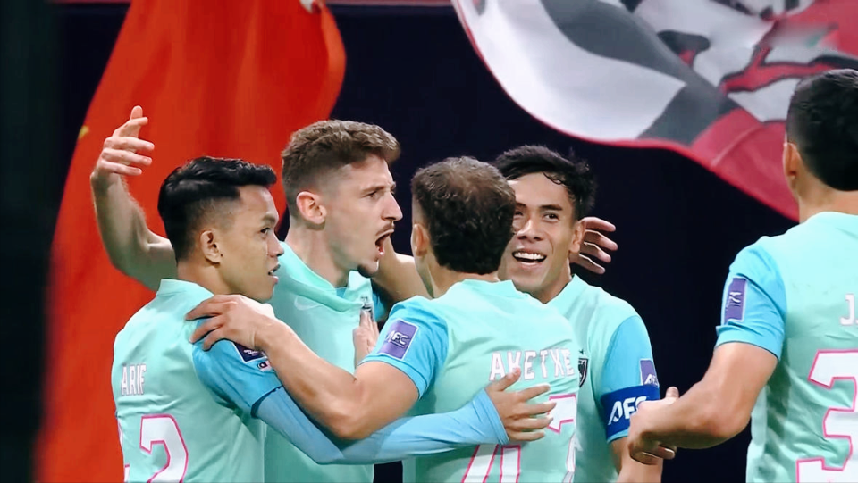 多缺阵, 中场休息的, QwLis 多缺阵, 中场休息的, QwLis